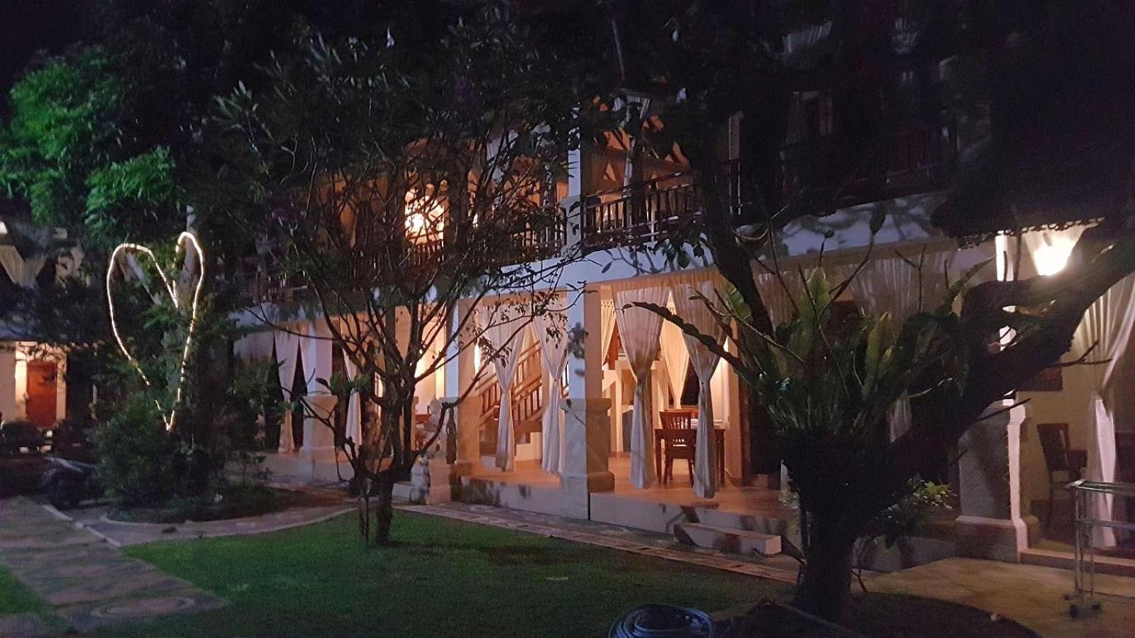 Villa Jakaranda And Villa Marakuya Lovina Rum bild